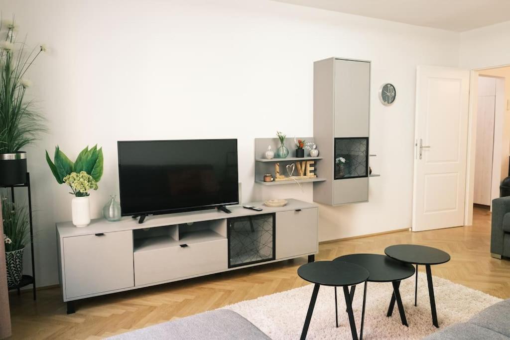 Pink Prater Apartment Vienna Luaran gambar